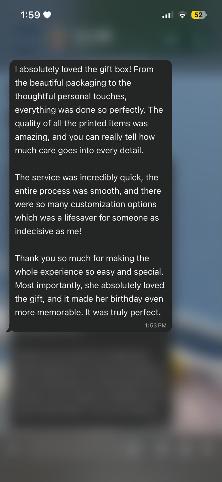 Customer feedback praising a beautifully packaged birthday gift box, thoughtful details, quick service and customisation options